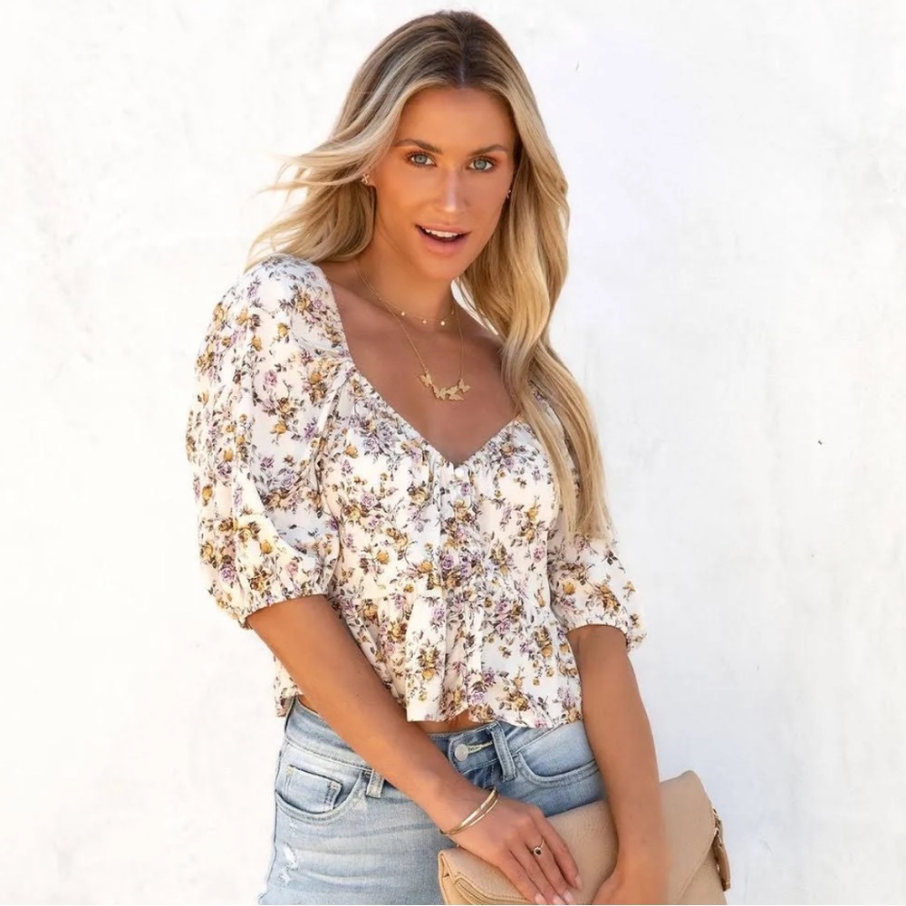 BRAND NEW Vici Midnight Summer Dream Floral Top